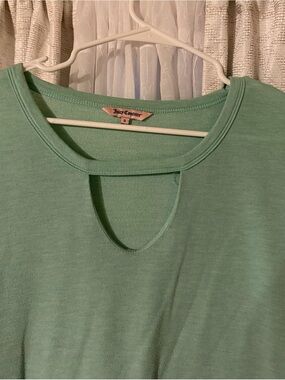 Juicy Couture Mint Green Short Sleeve Keyhole Tee
